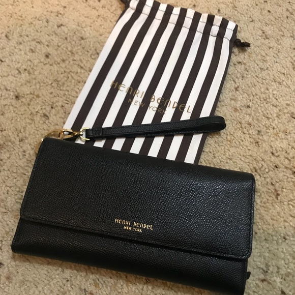 henri bendel organizer wallet
